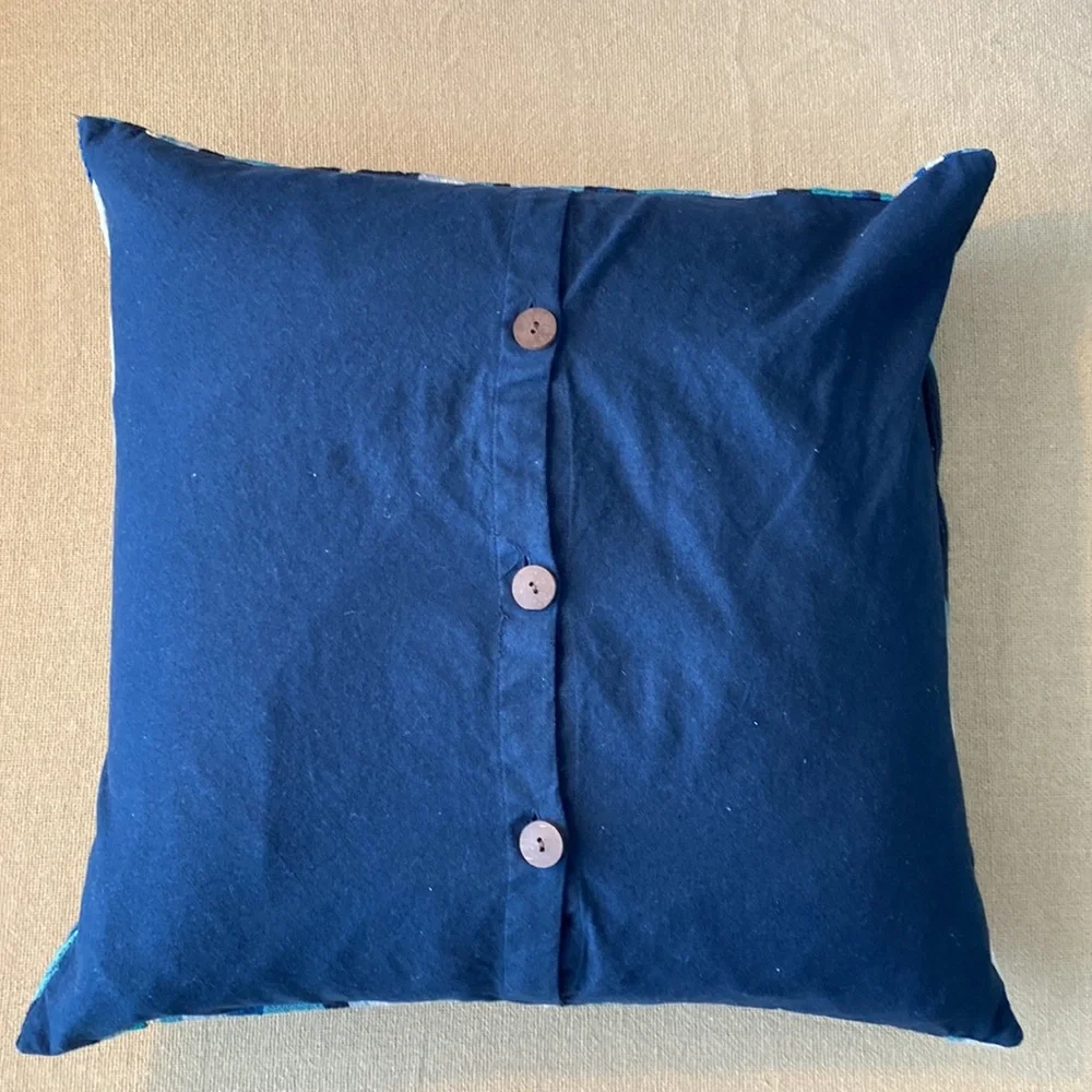 Blue toss pillows covers. Crate & Barrel, West Elm. 5qty no pillow inserts.
